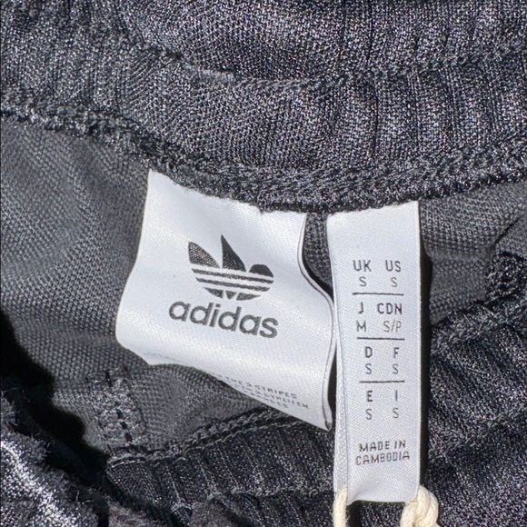 Adidas black Joggers with White Stripes size small new white tags - Picture 8 of 11